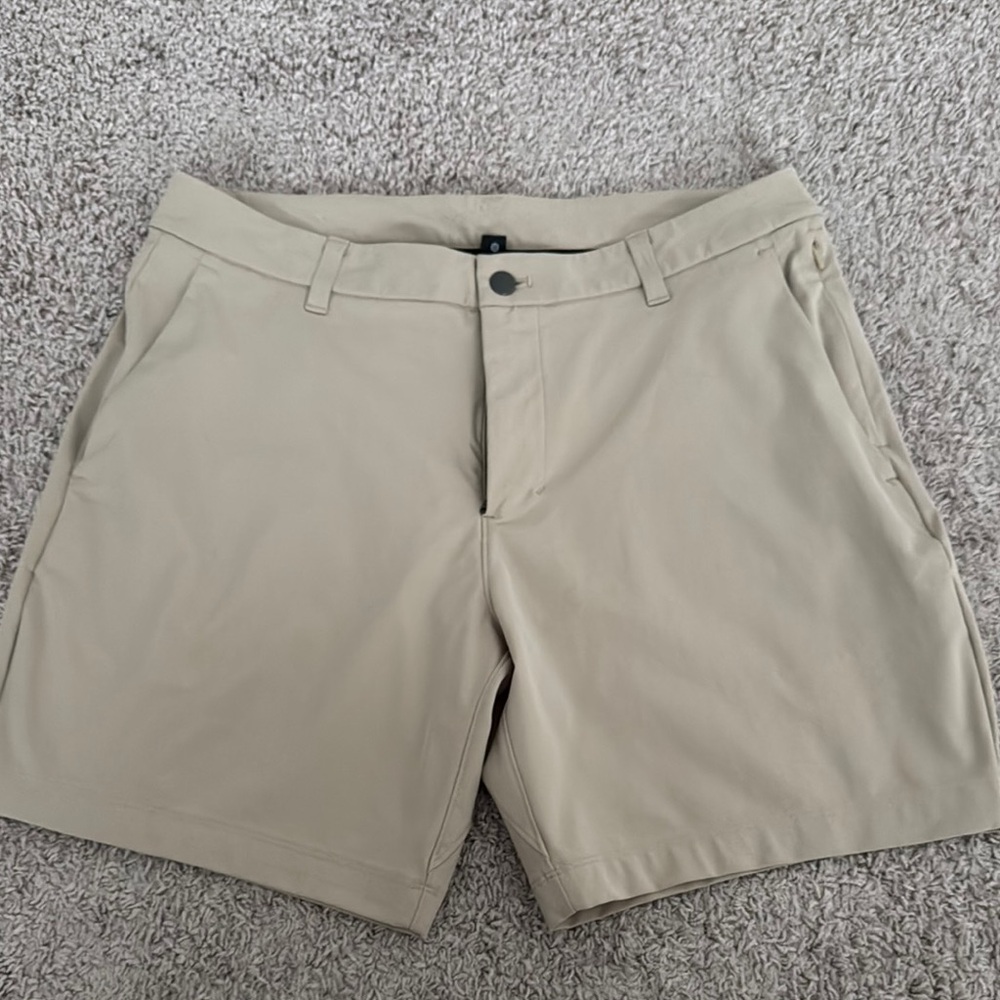 Lululemon ABC Classic-Fit Short 7"